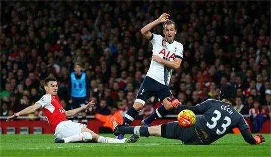 多年輕人踏 多年輕人踏